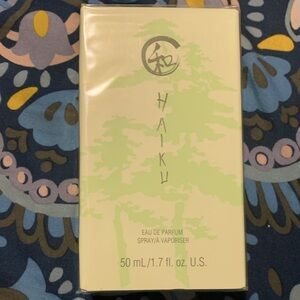 Haiku Eau de Parfum - Green and Blue Packaging